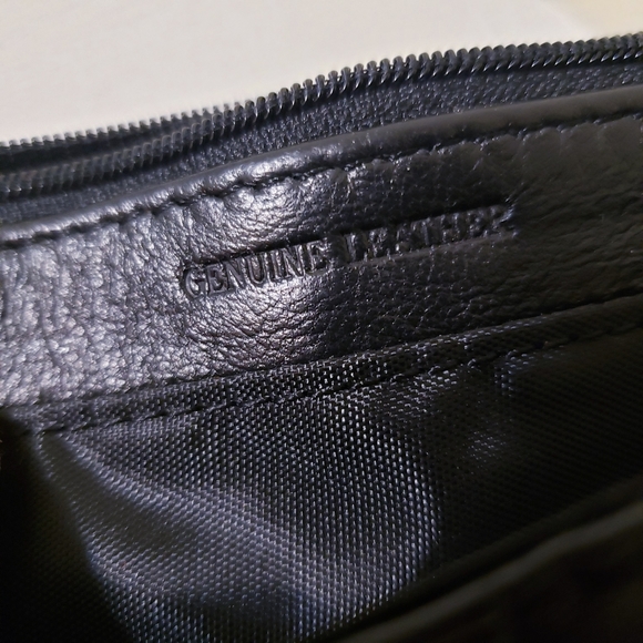 Soft Leather Wallet/Organizer - O/S - Picture 4 of 9